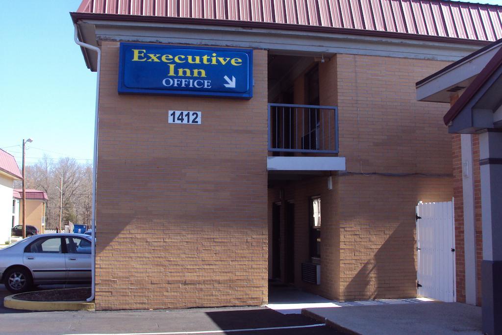 Executive Inn Tullahoma Eksteriør bilde